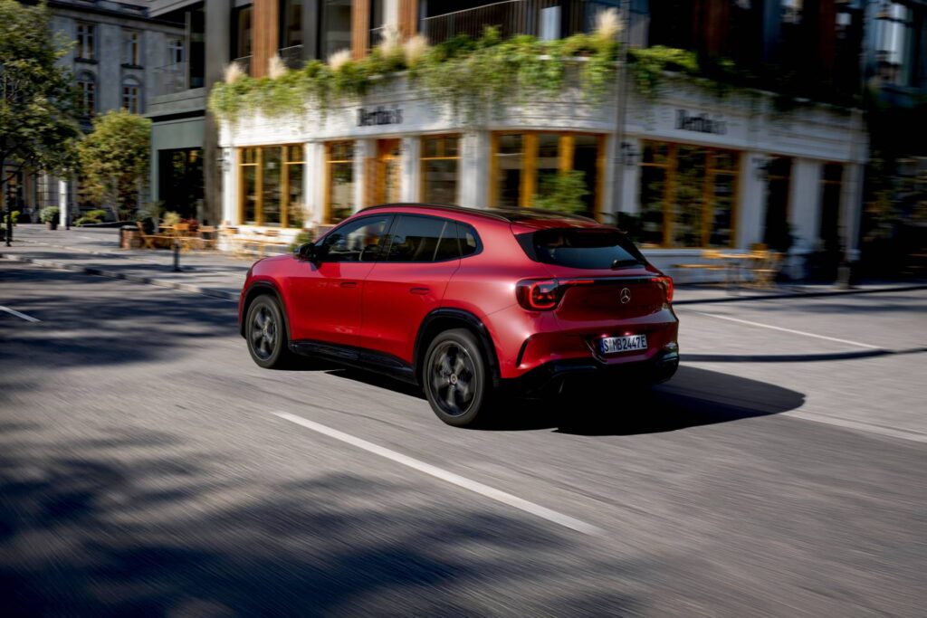 Mercedes-Benz reveals new GLA with electric range up to 657 km