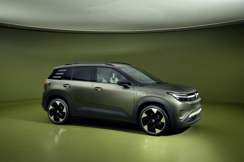 Volkswagen reveals the electric ID. Cross with prices from 27,995 euros