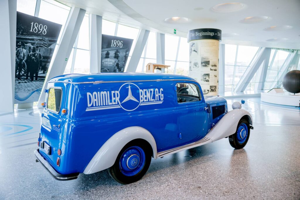 Mercedes-Benz shows rare 1952 170 V customer service van