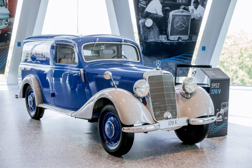 Mercedes-Benz shows rare 1952 170 V customer service van