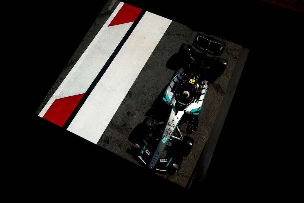 Mercedes locks out the timesheets on Baku practice day
