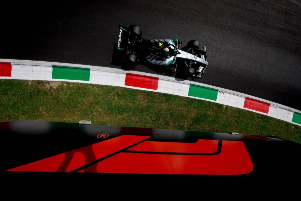 Mercedes' Russell misses Monza pole by 0.060 seconds