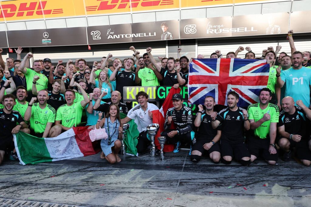 Antonelli wins the Italian Grand Prix from 19th on the grid